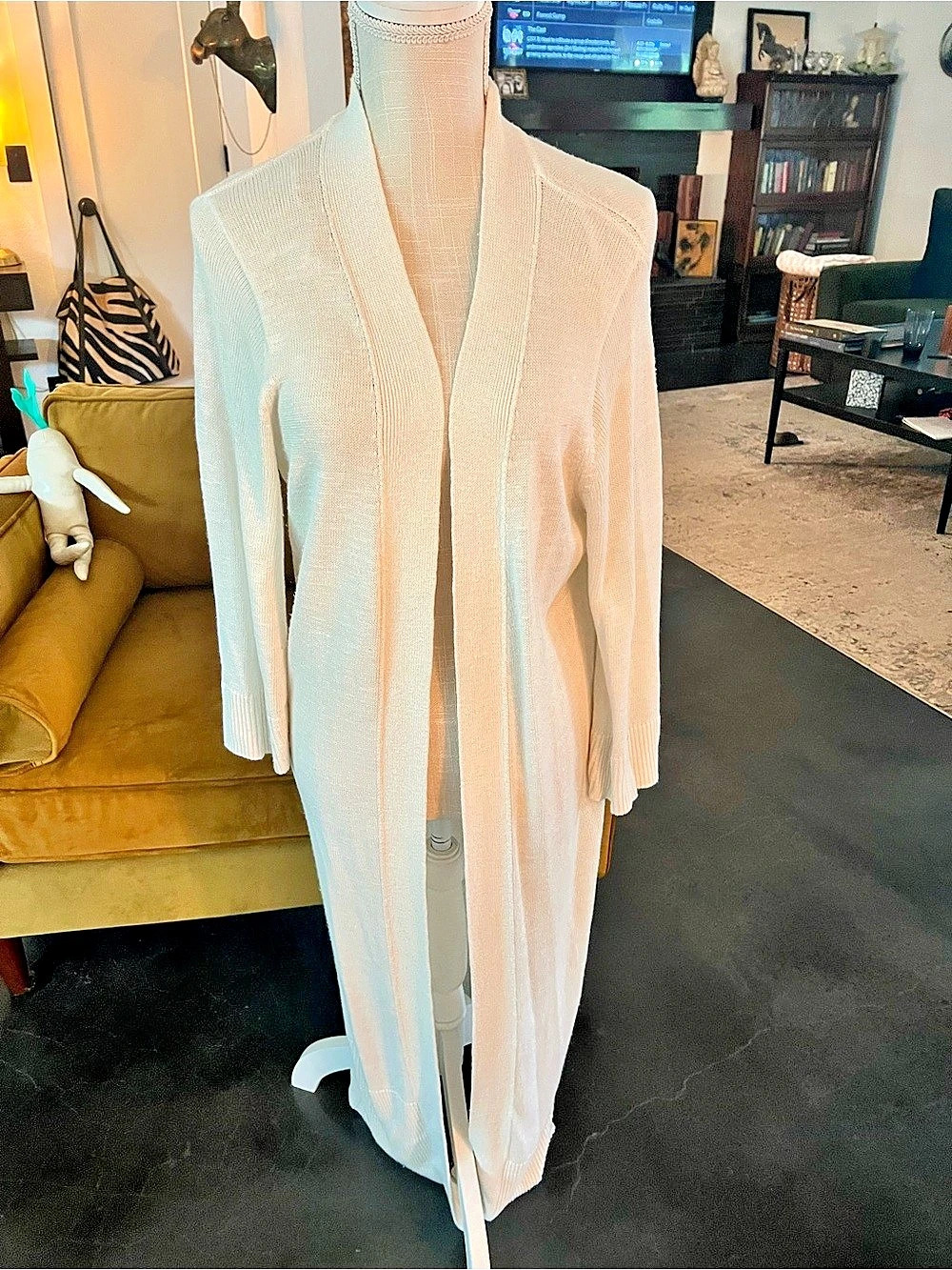 Banana Republic Longline Knit Cardigan in White Size Medium